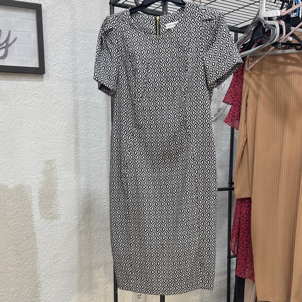Calvin Klein Collection Geometric Black and White Midi Dress